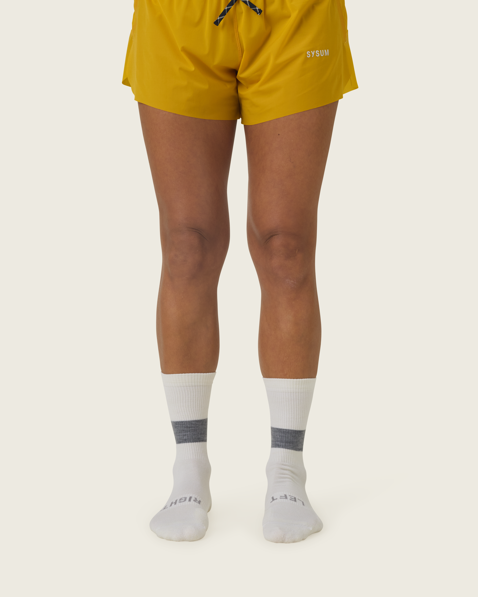 SYSUM Woollen Crew Socks Slate - Front Legs